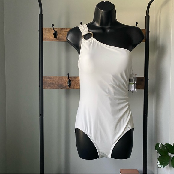 Michael Kors Iconic Solids One Shoulder underwire One-Piece in White size 8 NEW - Picture 1 of 11